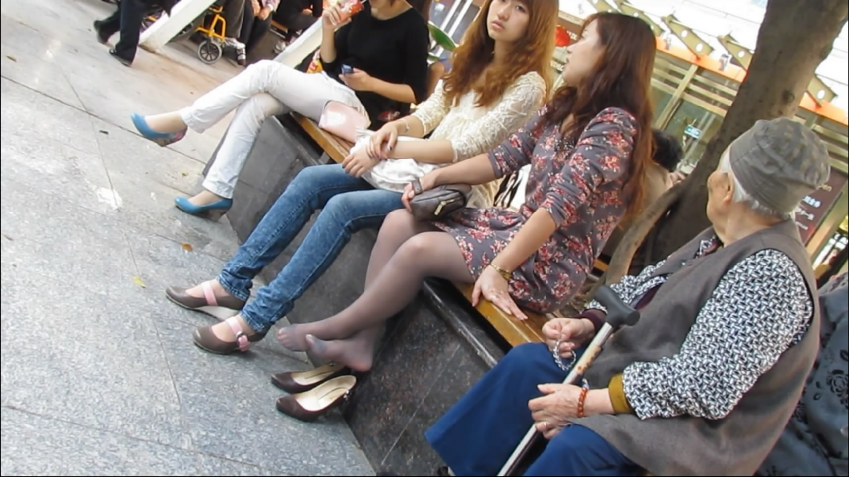 streetsnapnylon[00 00 24][20181208 233640 3]